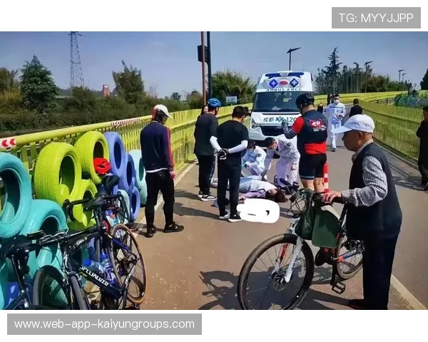 成都自行车比赛发生大规模摔车事故，成都自行车论坛